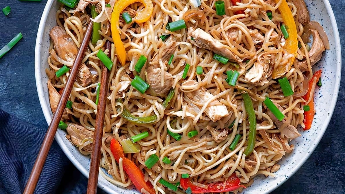 Chicken Hakka Noodles.